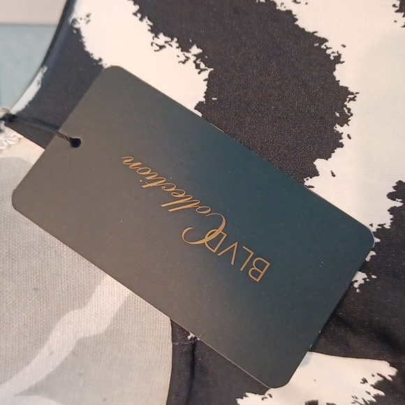 NEW! BLVD Collection black/white dress with side cut outs 5416 - Picture 6 of 12